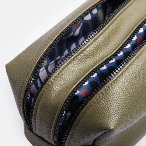 Caroline Gardner MCWB108 Dark Green Large Travel Washbag