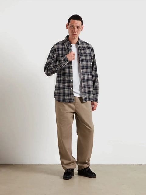 Farah F4WSG034 Sands Ls Check Shirt - F Tab In True Navy