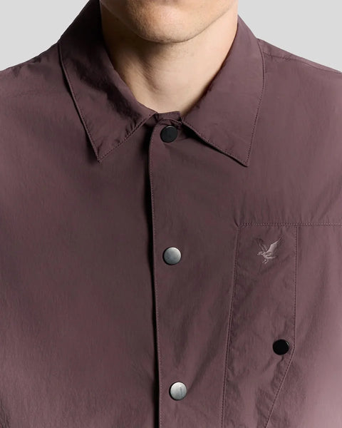 Lyle & Scott LW2310V Crinkle Nylon Overshirt In Espresso