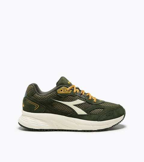 Diadora Myzar In Green Deep Depths