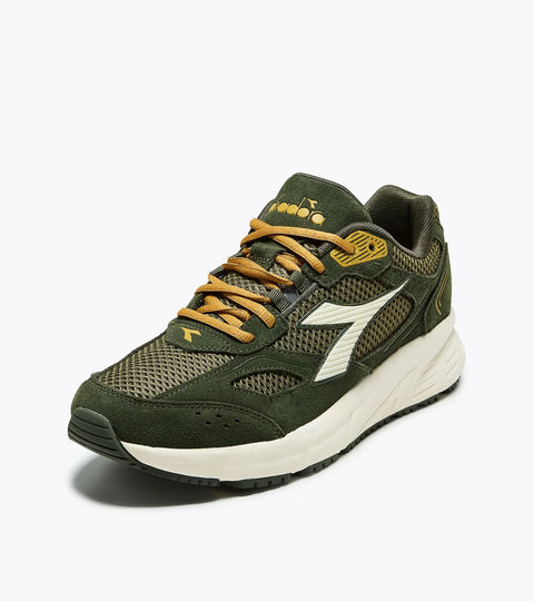 Diadora Myzar In Green Deep Depths