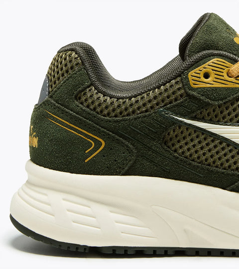 Diadora Myzar In Green Deep Depths