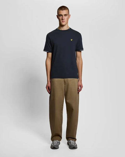 Lyle & Scott TS2405V Fine Tipped T-Shirt In Y155 Dark Navy/ Chalk Blue