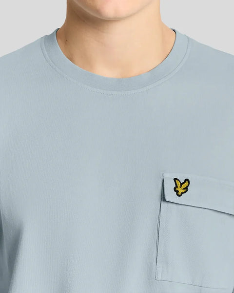 Lyle & Scott TS2407V Cargo Pocket T-shirt In W596 Opal Blue
