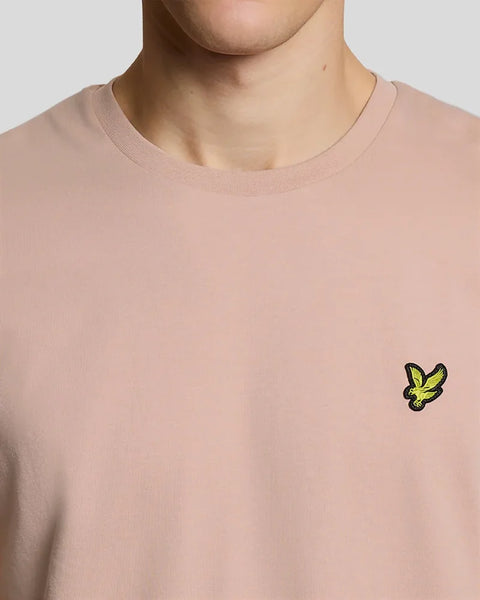 Lyle & Scott TS400VOGT Plain T-Shirt In Y120 Pink Grapefruit